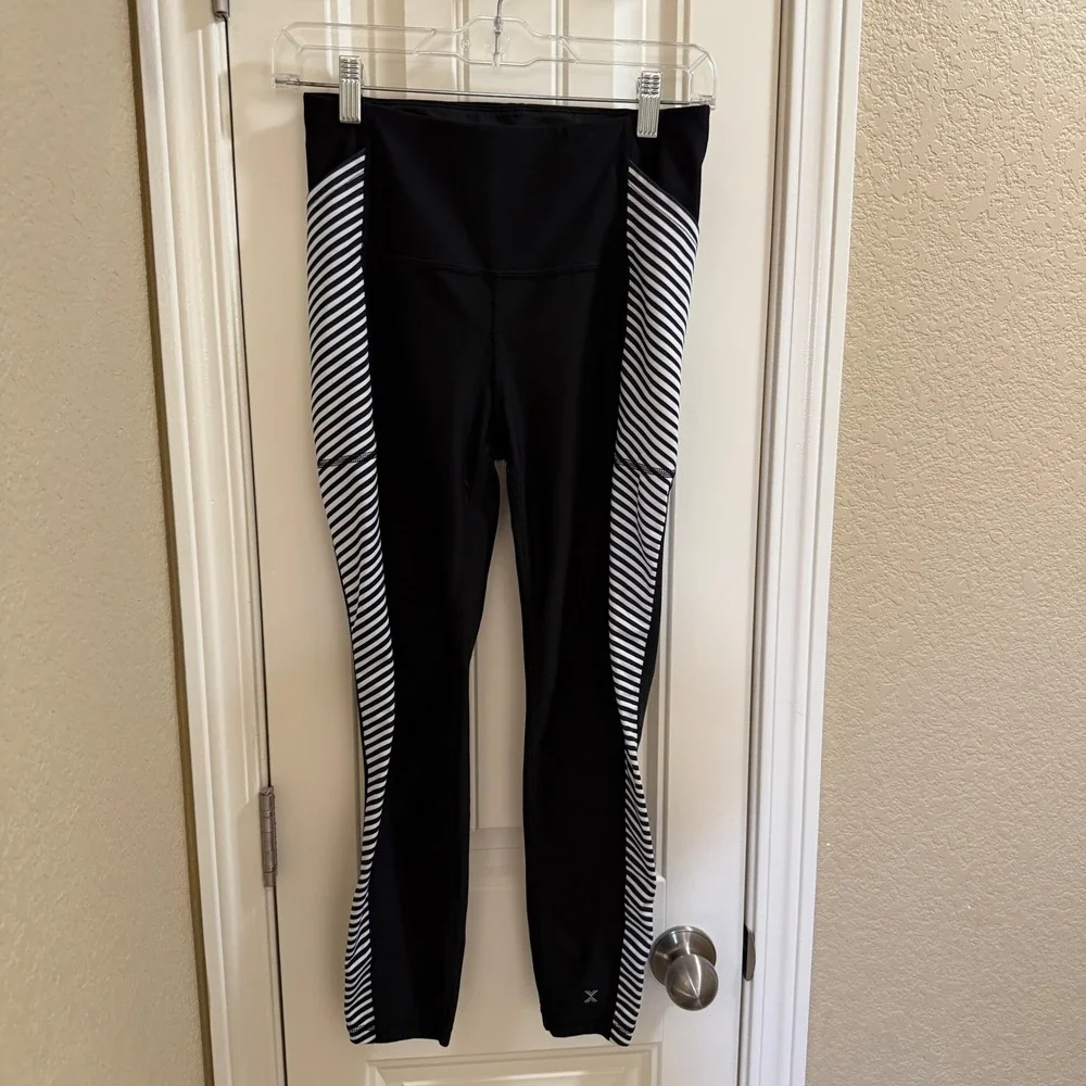 Xersion Black White Stripe Ankle Leggings Quick Dry Activewear‎ Size S